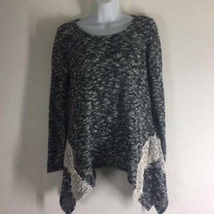 Miin Black & White Long Sleeve Long Embroi…